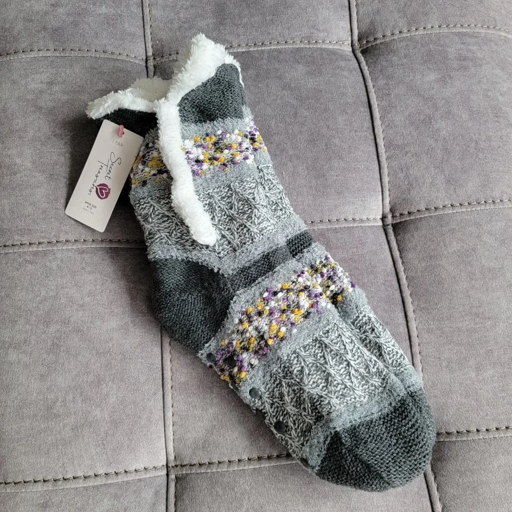 NWT Secret Treasures Colossal Cozy Striped Slipper Socks Size L